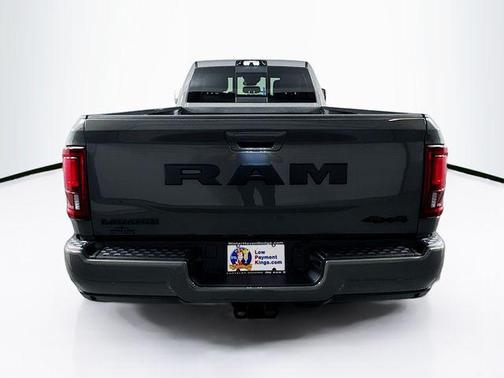 Ceramic Gray Clearcoat 2026 RAM 3500 Laramie Crew Cab 4x4 8' Box