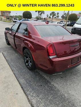 2022 Chrysler 300 Touring