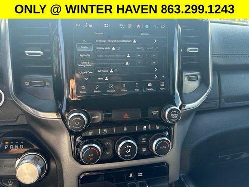 Bright White Clearcoat 2024 RAM 1500 Laramie