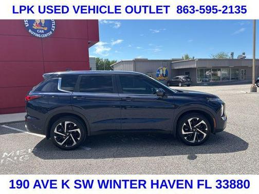 2022 Mitsubishi Outlander SE