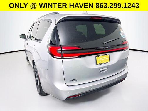 2021 Chrysler Pacifica Touring L