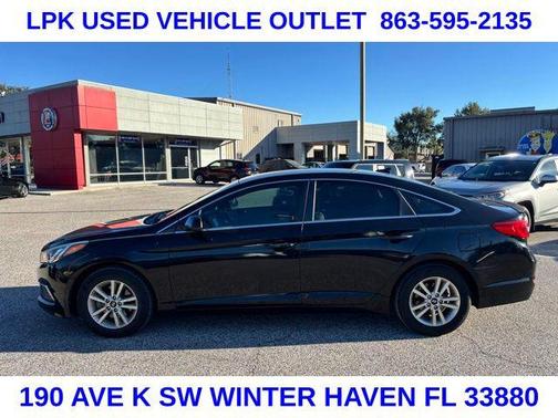 2017 Hyundai SONATA SE