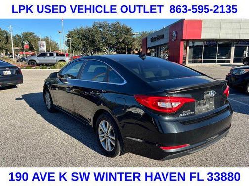 2017 Hyundai SONATA SE