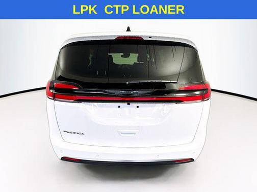 2026 Chrysler Pacifica L