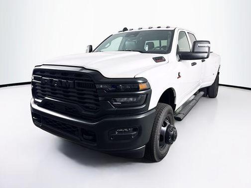 2026 RAM 3500 Tradesman Crew Cab 4x4 8' Box
