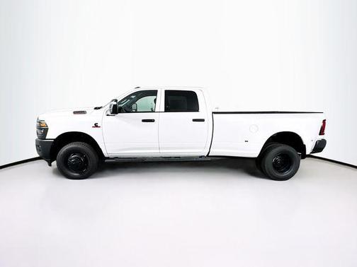 2026 RAM 3500 Tradesman Crew Cab 4x4 8' Box