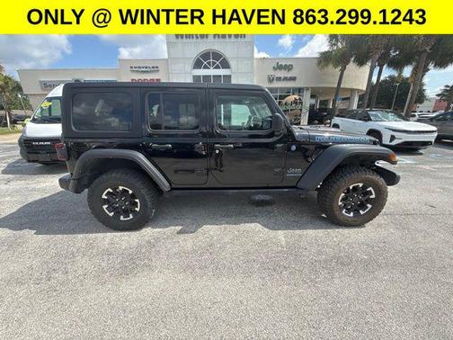 Black Clearcoat 2024 Jeep Wrangler 4xe Rubicon
