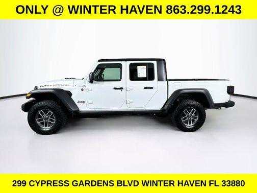 Bright White Clearcoat 2026 Jeep Gladiator Mojave 4x4