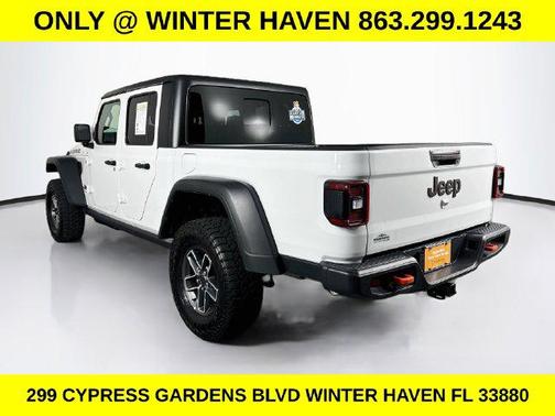 Bright White Clearcoat 2026 Jeep Gladiator Mojave 4x4