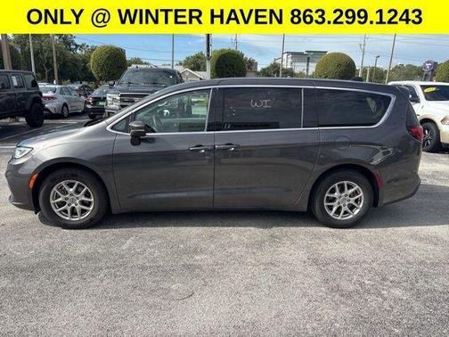 2023 Chrysler Pacifica Touring L