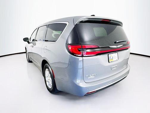 2025 Chrysler Pacifica L