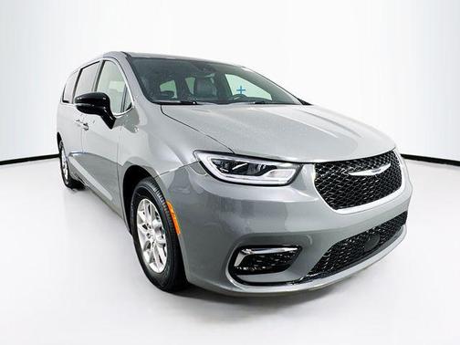 2025 Chrysler Pacifica L