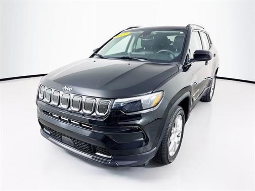 2022 Jeep Compass Latitude Lux