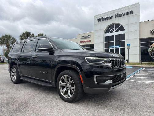Diamond Black Crystal Pearlcoat 2022 Jeep Wagoneer Series II 4x2