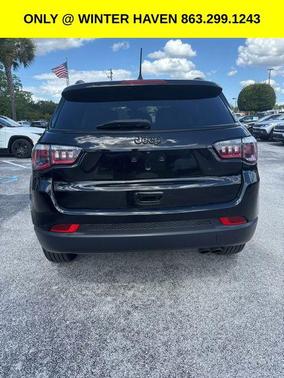 Diamond Black Crystal Pearlcoat 2019 Jeep Compass Latitude