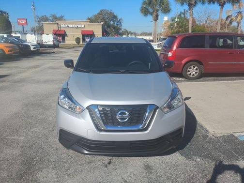2020 Nissan Kicks S