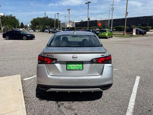 Brilliant Silver Metallic 2024 Nissan Versa 1.6 S
