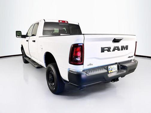 Bright White Clearcoat 2026 RAM 2500 Tradesman Crew Cab 4x4 6'4' Box