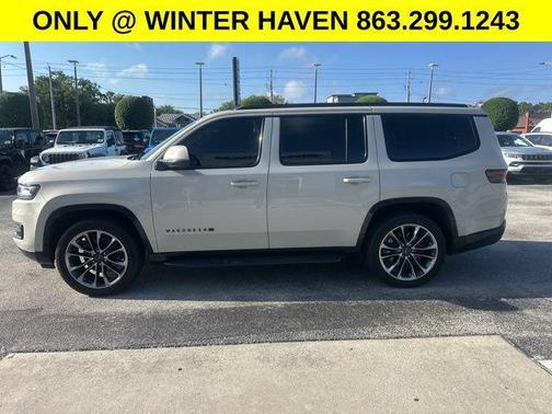 Luxury White Pearlcoat 2022 Jeep Wagoneer Series II 4x2