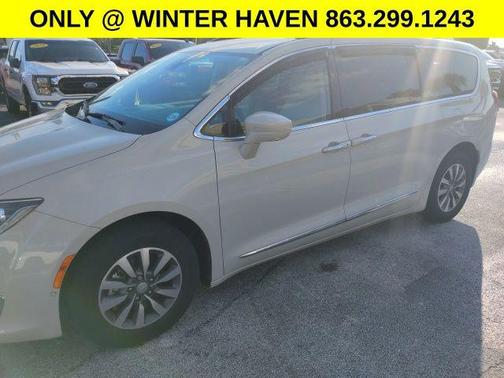 2020 Chrysler Pacifica Touring-L Plus