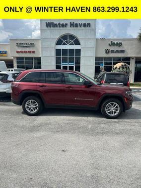 Velvet Red Pearlcoat 2023 Jeep Grand Cherokee Laredo