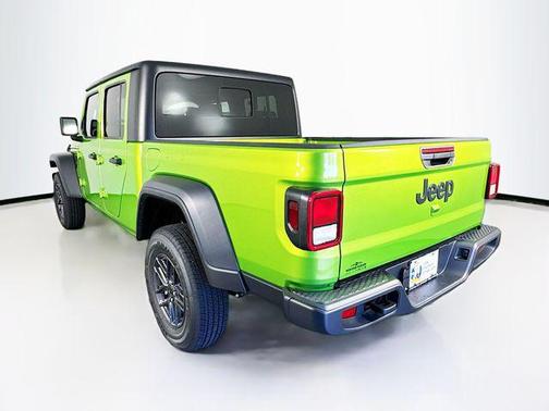 2025 Jeep Gladiator Sport S