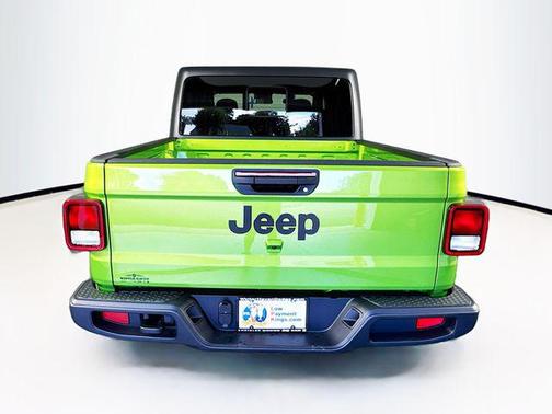2025 Jeep Gladiator Sport S