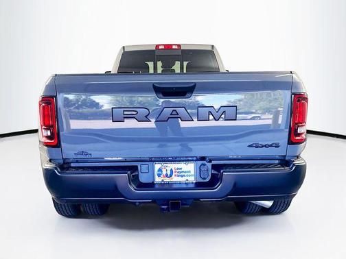 Ceramic Gray Clearcoat 2026 RAM 3500 Tradesman Crew Cab 4x4 8' Box