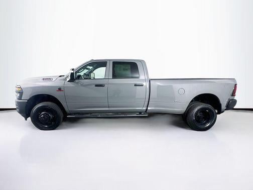 Ceramic Gray Clearcoat 2026 RAM 3500 Tradesman Crew Cab 4x4 8' Box