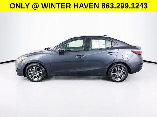 2019 Toyota Yaris Sedan LE