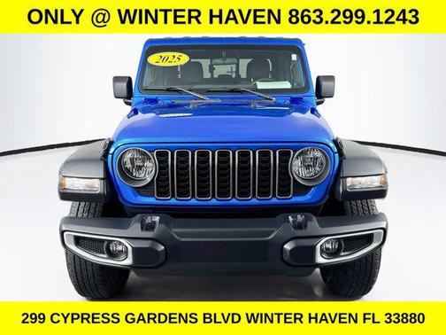 Hydro Blue Pearlcoat 2025 Jeep Gladiator Sport