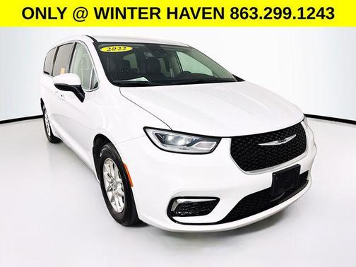 Bright White Clearcoat 2023 Chrysler Pacifica Touring L
