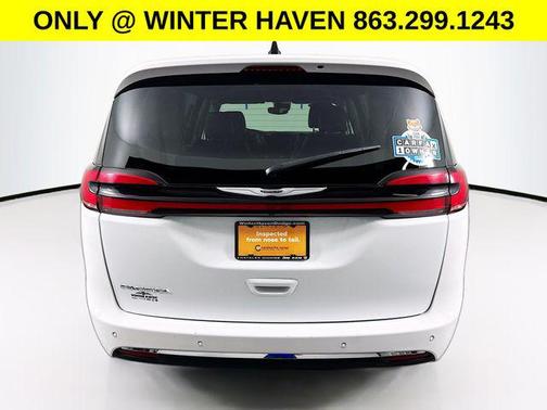 Bright White Clearcoat 2023 Chrysler Pacifica Touring L