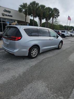 Silver Mist Clearcoat 2023 Chrysler Pacifica Touring L