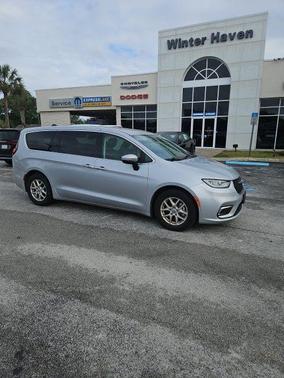 Silver Mist Clearcoat 2023 Chrysler Pacifica Touring L
