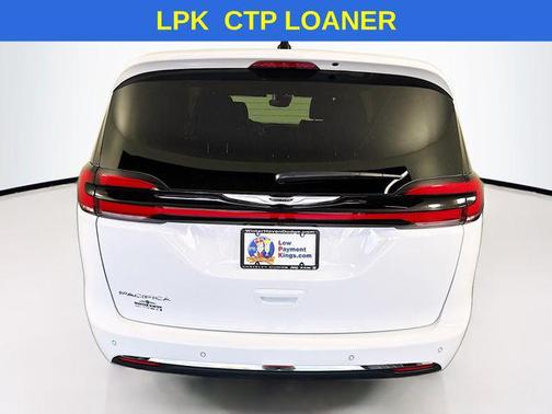 2025 Chrysler Pacifica L