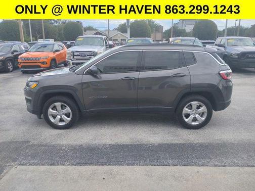 Granite Crystal Metallic Clearcoat 2020 Jeep Compass Latitude