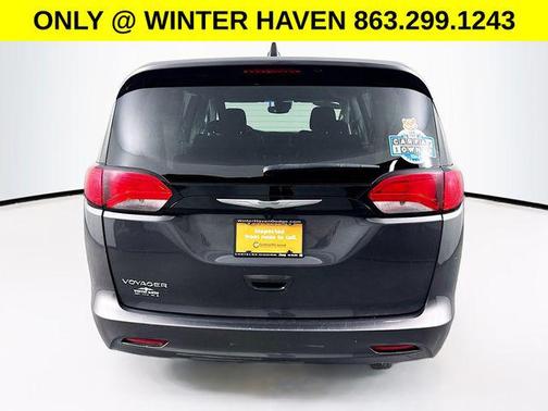 2023 Chrysler Voyager LX