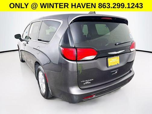 2023 Chrysler Voyager LX