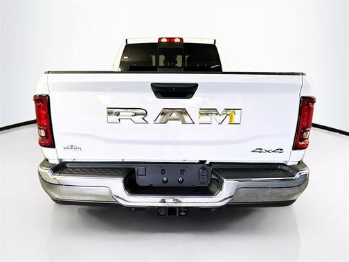2025 RAM 2500 Tradesman Crew Cab 4x4 6'4' Box