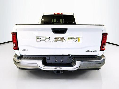 2025 RAM 2500 Tradesman Crew Cab 4x4 6'4' Box