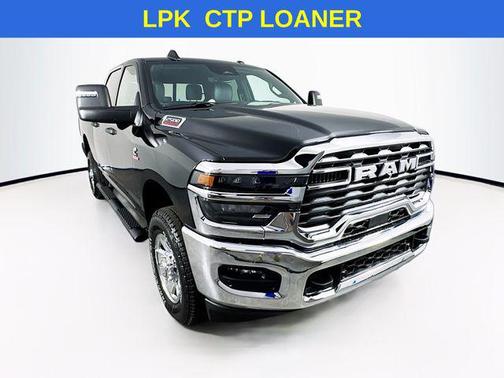 2025 RAM 2500 Tradesman Crew Cab 4x4 6'4' Box