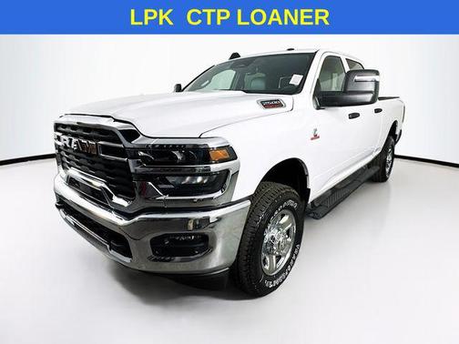 2025 RAM 2500 Tradesman Crew Cab 4x4 6'4' Box