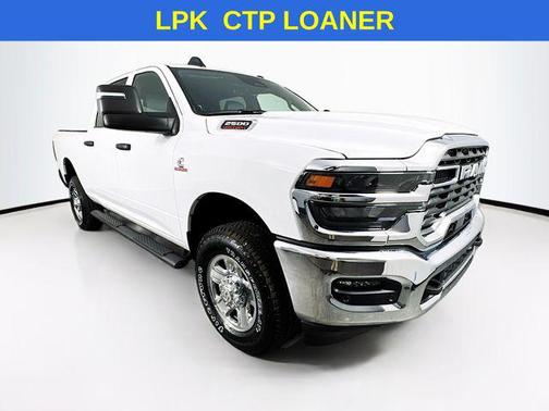 2025 RAM 2500 Tradesman Crew Cab 4x4 6'4' Box