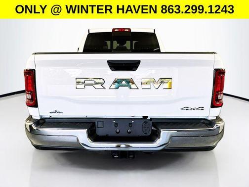 2025 RAM 2500 Tradesman Crew Cab 4x4 6'4' Box