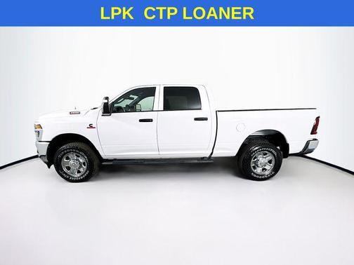 2025 RAM 2500 Tradesman Crew Cab 4x4 6'4' Box