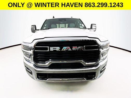 2025 RAM 2500 Tradesman Crew Cab 4x4 6'4' Box