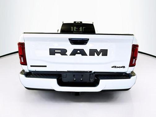 2025 RAM 3500 Big Horn Crew Cab 4x4 8' Box