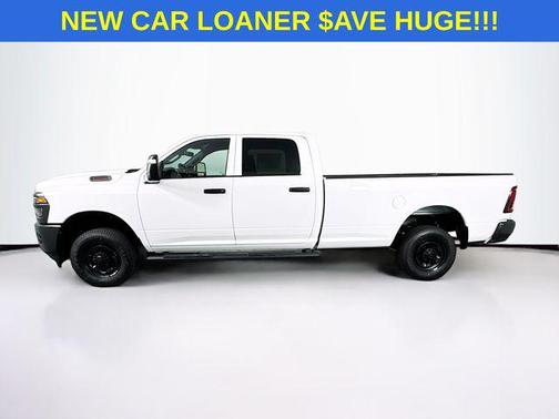 Bright White Clearcoat 2026 RAM 2500 Tradesman Crew Cab 4x4 8' Box