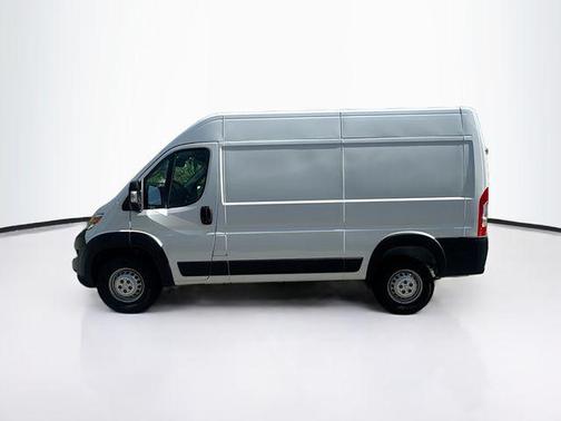 Bright White Clearcoat 2026 RAM ProMaster 2500 Tradesman